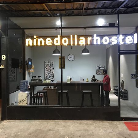 Nine Dollar Hostel Legian Exterior foto
